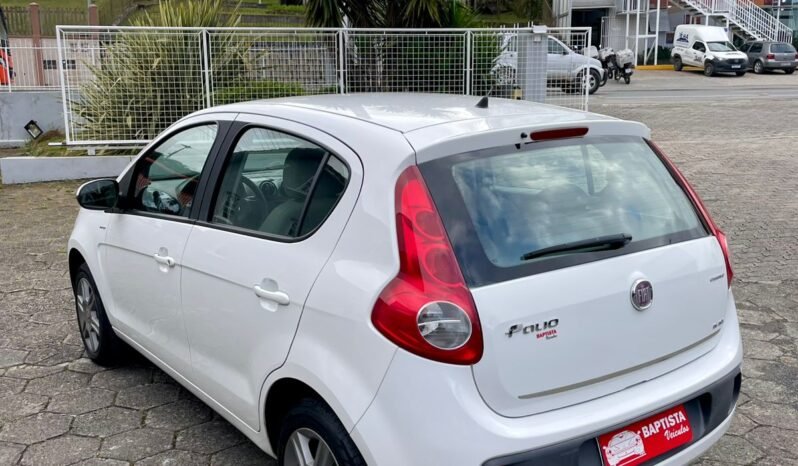 Fiat Palio Essence 1.6 Flex 2015 full