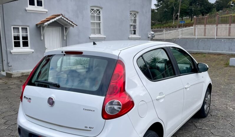 Fiat Palio Essence 1.6 Flex 2015 full