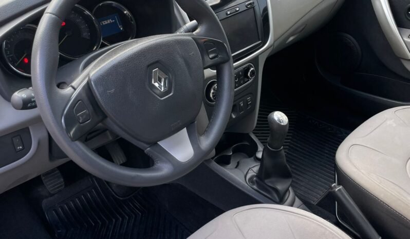 Renault Logan 1.6 Dynamic Flex 2014 full