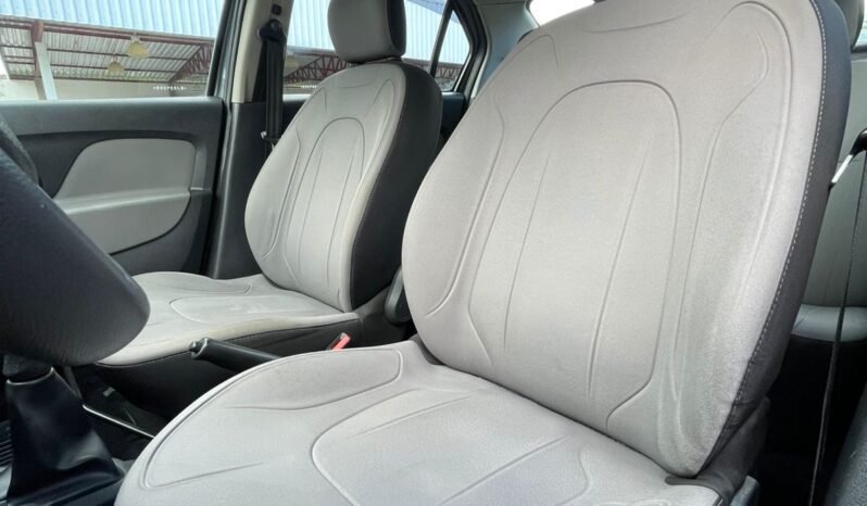 Renault Logan 1.6 Dynamic Flex 2014 full